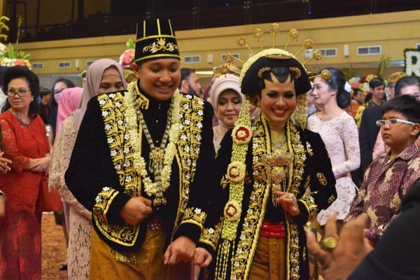 Daftar Paket Resepsi Pernikahan Di Jakarta | Ranny Dan Ichsan