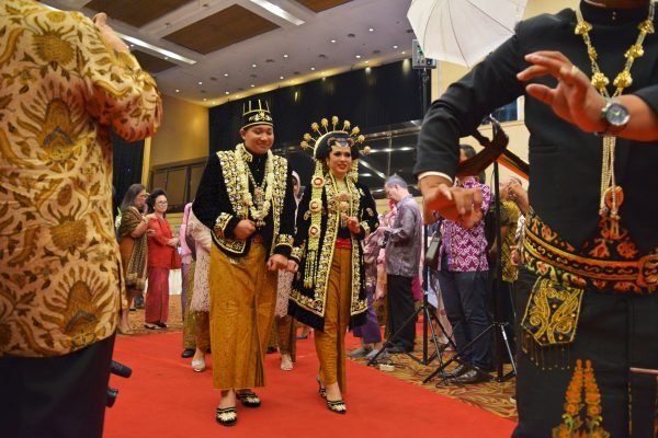 Daftar Paket Resepsi Pernikahan Di Jakarta | Ranny Dan Ichsan
