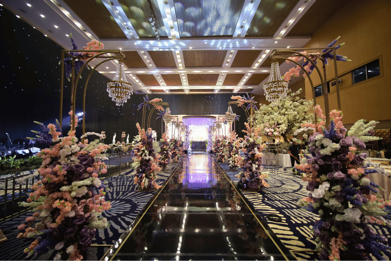 venue-pernikahan-granada-ballroom